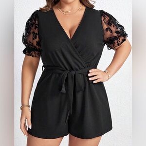 Contrast mesh puff sleeve belted romper